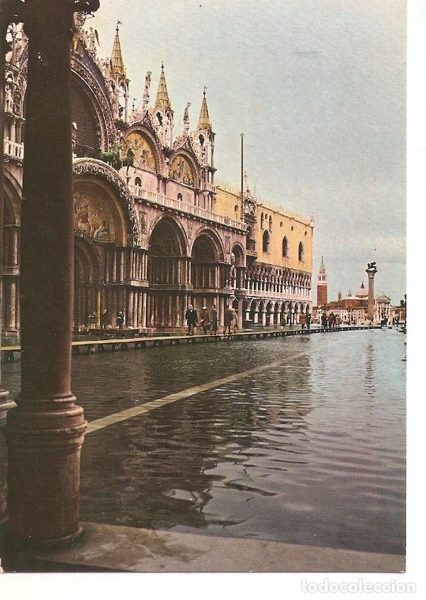 Cartes Postales: Postal 031910 : Venezia Piazza S. Marco Acqua alta - Varios