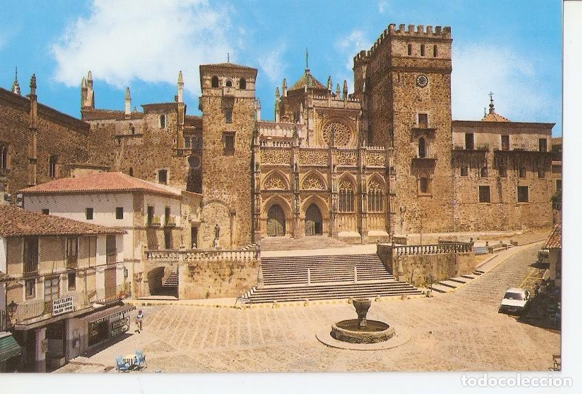 Postais: Postal 037162 : Guadalupe. Plaza y fachada principal del Monasterio (s. XIV-XV) - Varios