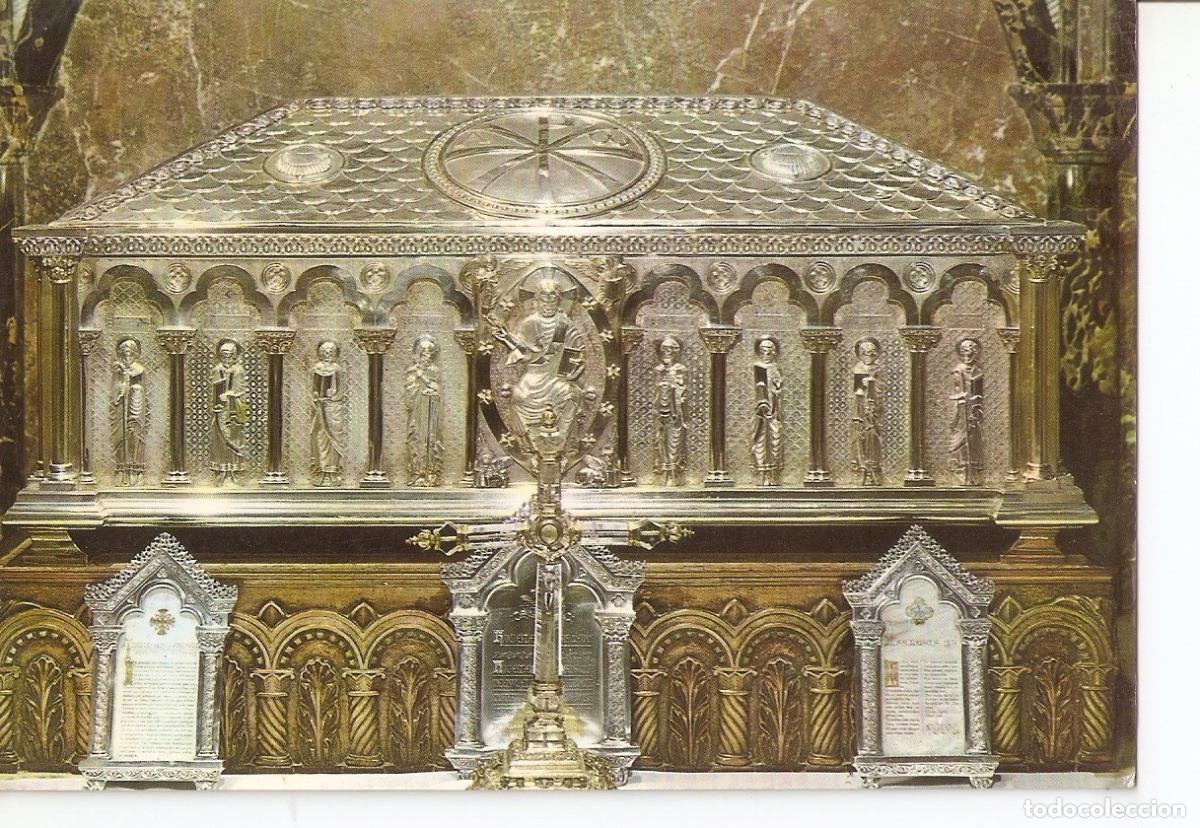 Postales: Postal 037623 : Santiago de Compostela. Catedral. Arca de Plata con la Reliquia del Apostol - Varios