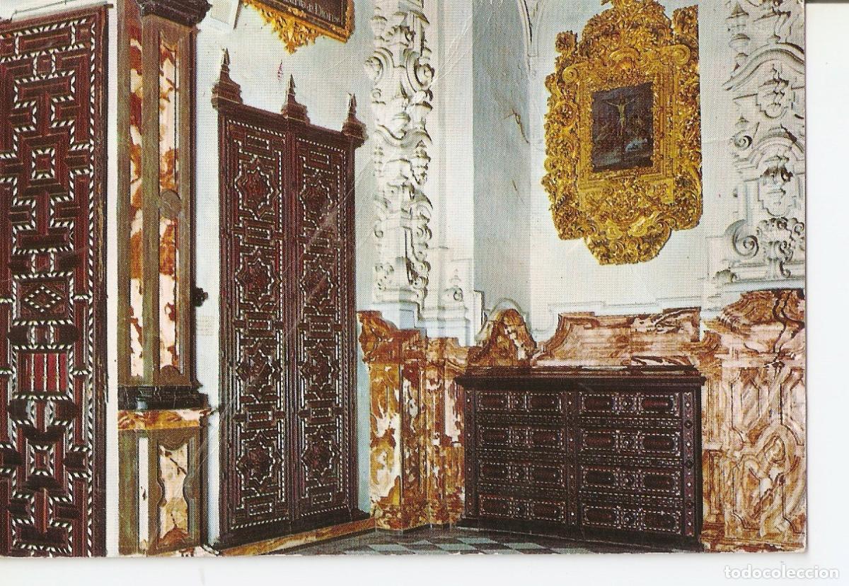 Postcards: Postal 038327 : Granada. La Cartuja. Puertas y armarios tarecea. Sacristia - Varios