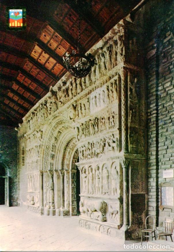 Postales: Postal 016660: RIPOLL - Puerta del Monasterio - Varios - Foto 1