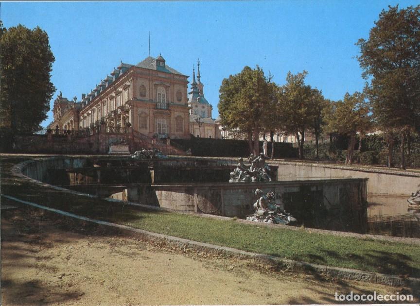 Postcards: Postal 017062: SEGOVIA - Palacio Real de la Granja. Fuente de la Selva - Varios