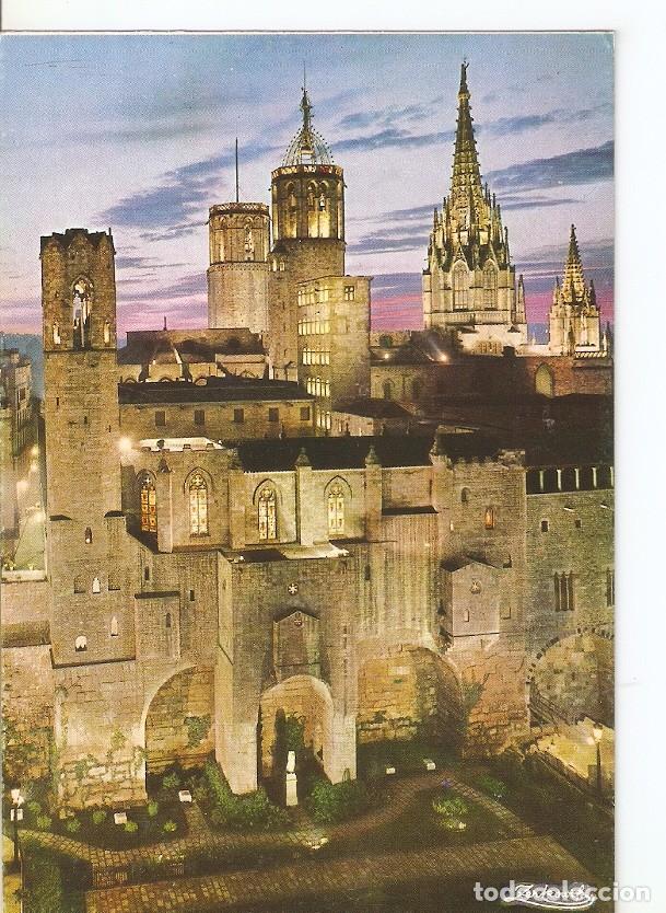 Cartoline: Postal 042203 : Barcelona. Barrio Gotico. Plaza Berenguer de noche - Varios