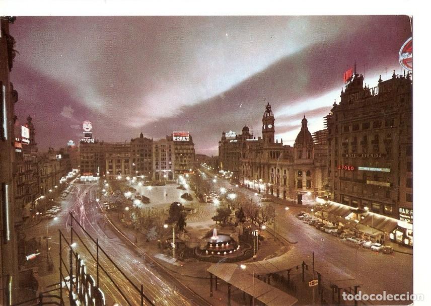 Postcards: Postal 043091 : Valencia. Plaza del Caudillo de noche - Varios