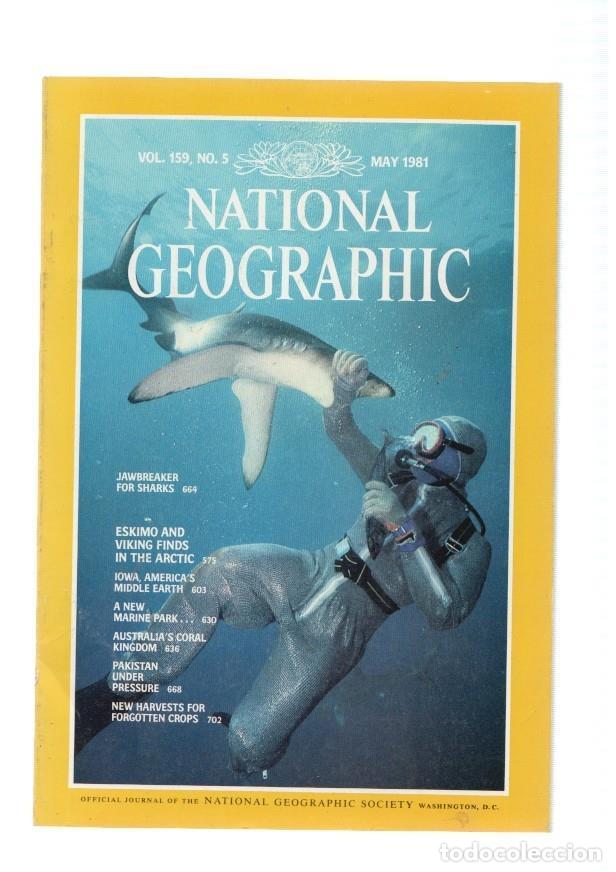 Postales: National Geographic, vol. 159 num. 05, may 1981: Jawbreaker for sharks- Eskimo - varios