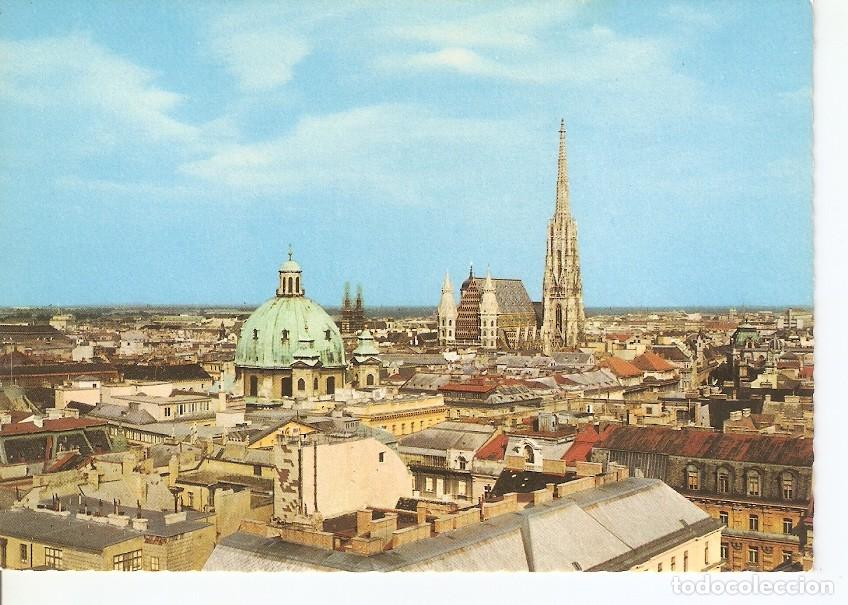 Postkarten: Postal 044811 : Vienna - Cathedrale de St. Etienne et leglise St. Pierre - Varios