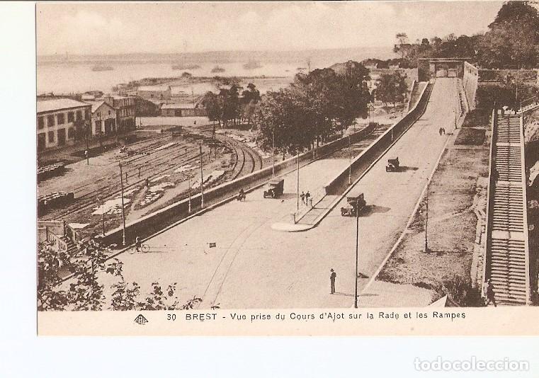 Postales: Postal 026971 : Brest - Vue prise du Cours dAjot sur Rade et les Rampes - Varios