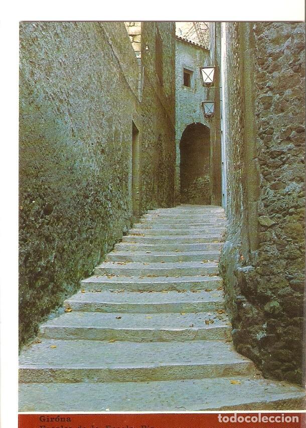 Postcards: Postal 028304 : Gerona, escaleras de la Escuela Pia - Varios