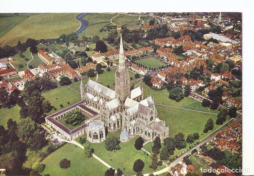 Cartes Postales: Postal 032744 : Salisbury Cathedral from the Air - Varios
