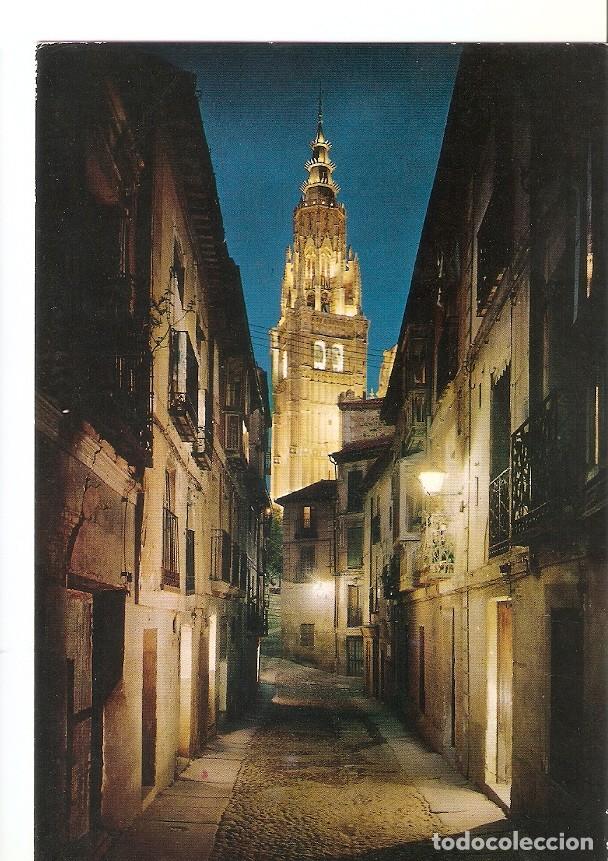 Postcards: Postal 033326 : Toledo. Calle tipica y torre de la Catedral - Varios