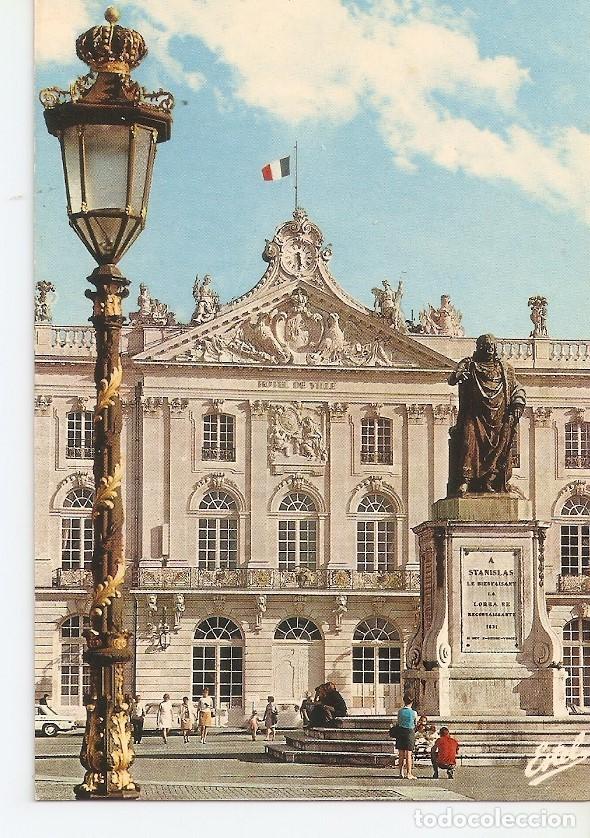Postkarten: Postal 034533 : Nancy (Meurthe-et-Moselle) Place Stanislas: lhotel de ville orne dun fronton aux arm