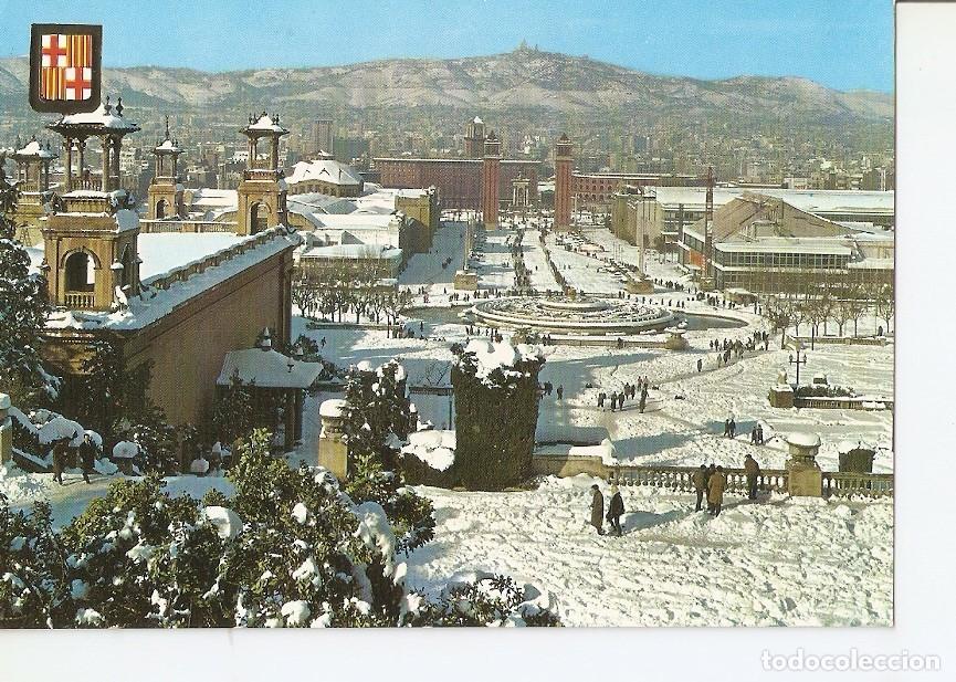 Postcards: Postal 036108 : Barcelona. Nevada. Fuente Monumental de Montjuich au fon la Cite - Varios