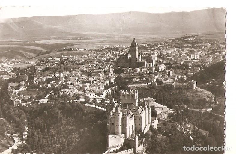 Cartoline: Postal 036579 : Segovia aerea: El Alcazar y la Catedral - Varios