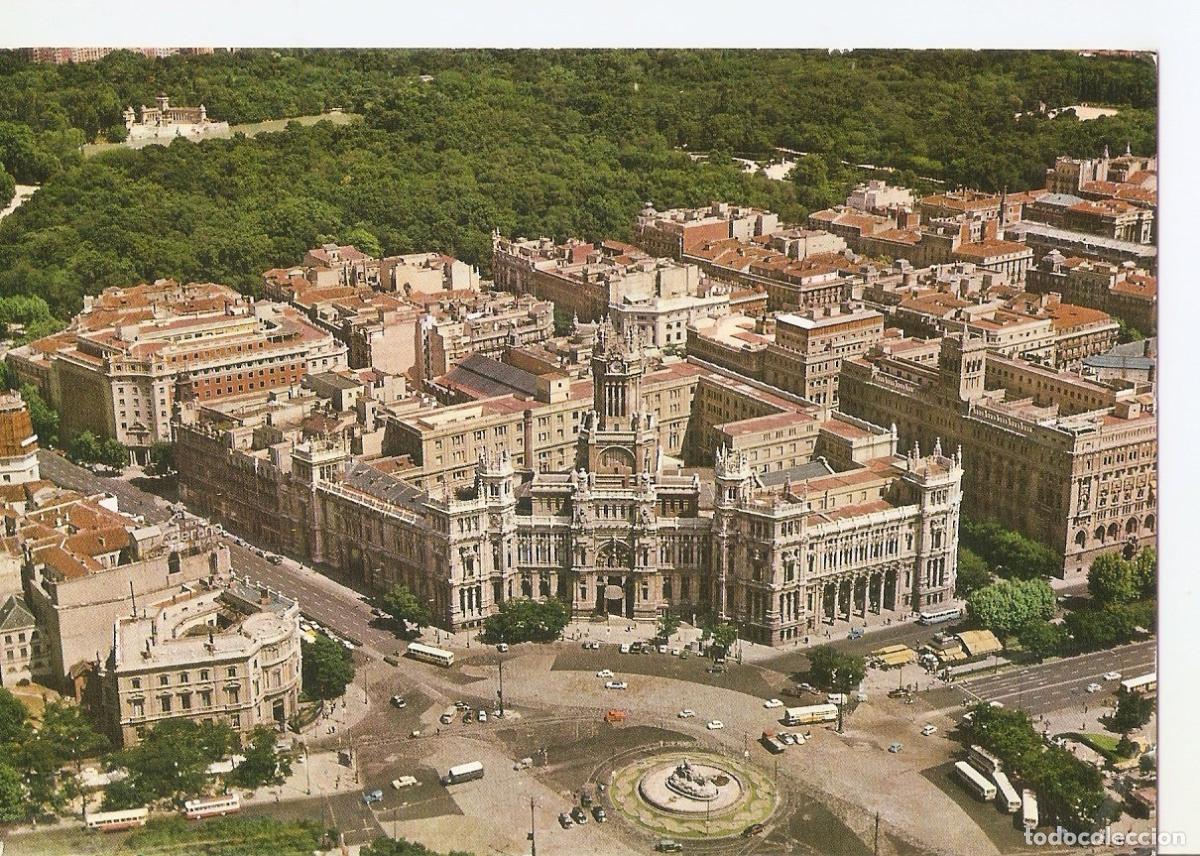 Postais: Postal 037691 : Madrid. Vista aerea. La Cibeles y Palacio de Comunicaciones - Varios