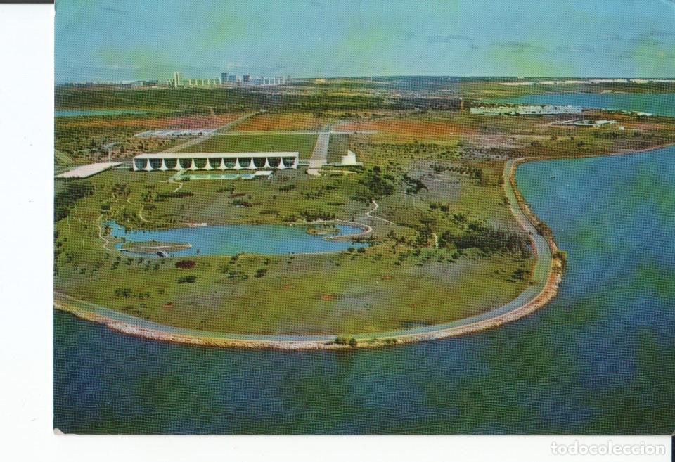 Cartes Postales: Postal 016930: BRASILIA Brasil - Lago Israel Pinheiro com Palacio da Alvorada - Varios
