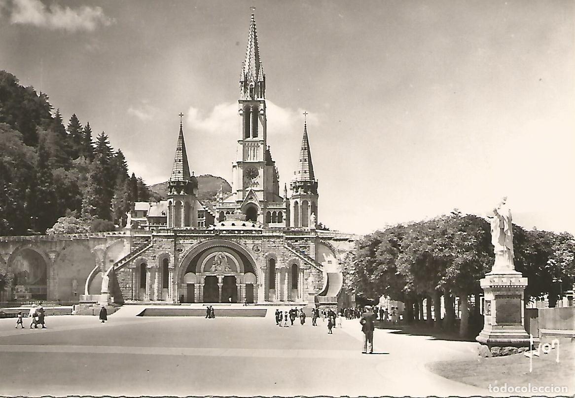 Postales: Postal 51712: LOURDES - Basilica - Varios - Foto 1