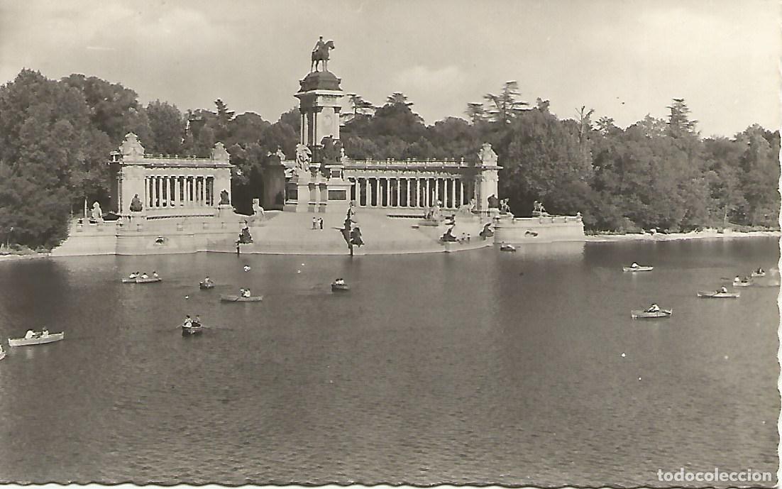 Postkarten: Postal 51728: MADRID - Estanque de El Retiro - Varios