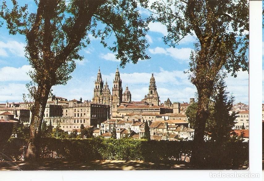 Postcards: Postal 045271 : Santiago de Compostela. Vista parcial - Varios