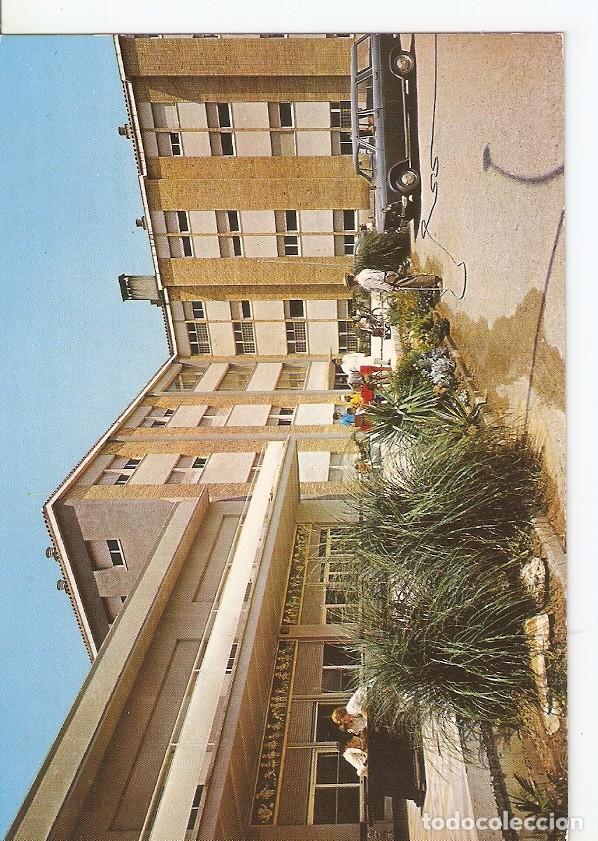 Cartes Postales: Postal 045277 : Hospital San Juan de Dios - Manresa. Fachada principal - Varios