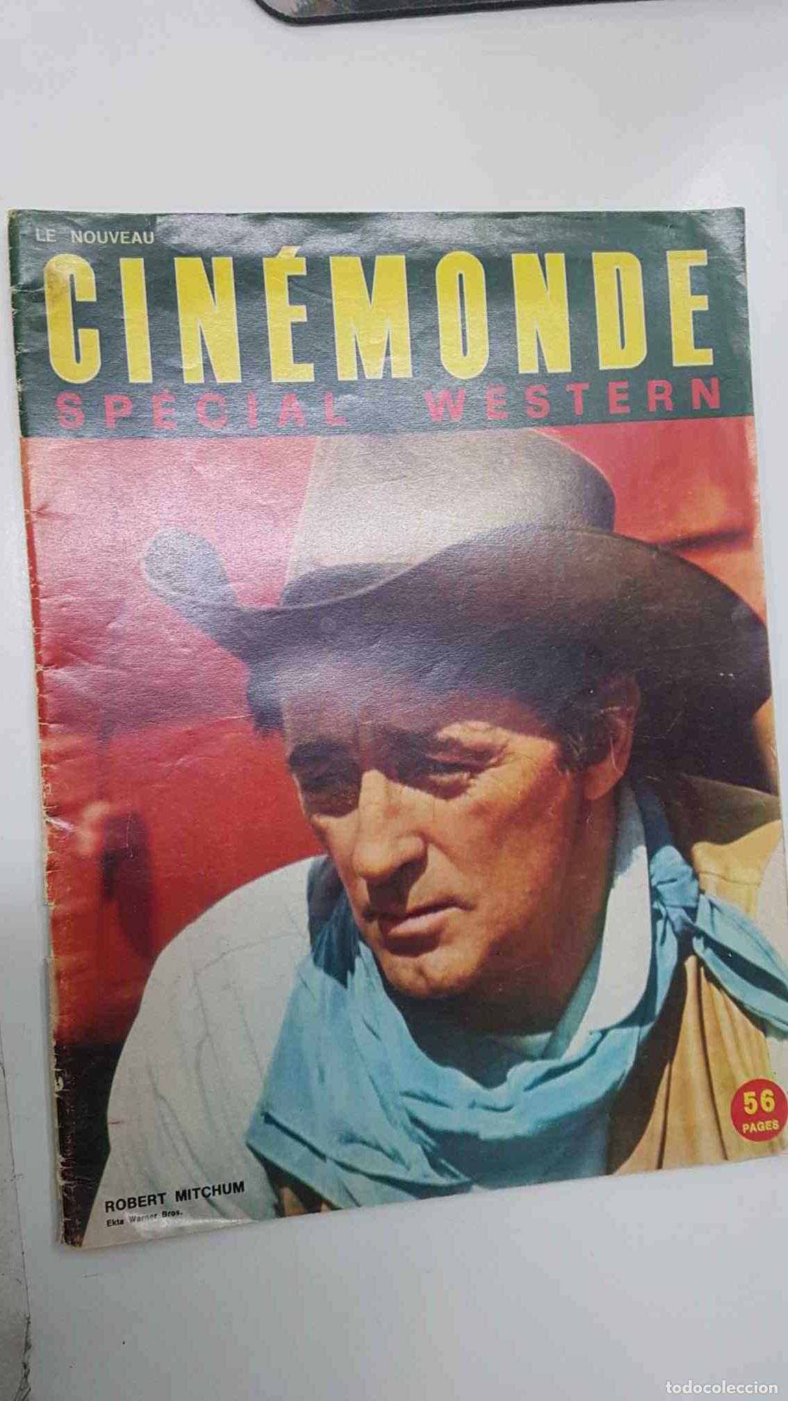 Postales: revista Cinemonde: Special Wester (num 1780) - Portada: Robert Mitchum. Contraportada: Raquel Welch