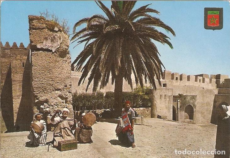 Postkarten: Postal 020178 : Encantado de serpientes - Tanger - Varios