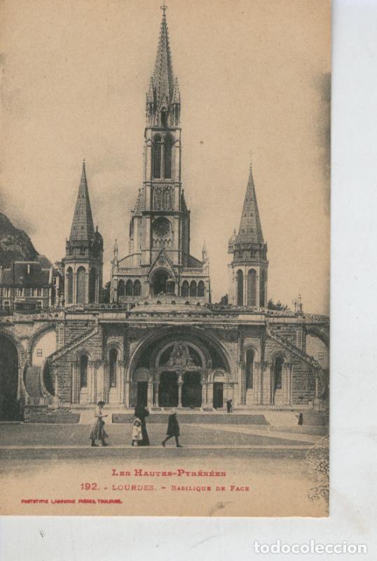Postcards: Postal B/N 0394 : Lourdes, Basilique de Face - Varios