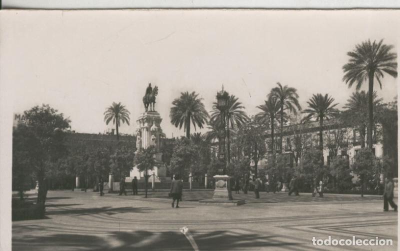 Postkarten: Postal 009551: Monumento al rey Fernando en plaza nueva de Sevilla - Varios