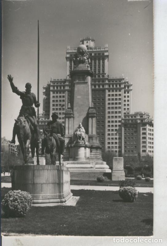 Postkarten: Postal 010866: Monumento a Cervantes y Edificio Espa&ntilde;a en Madrid - Varios
