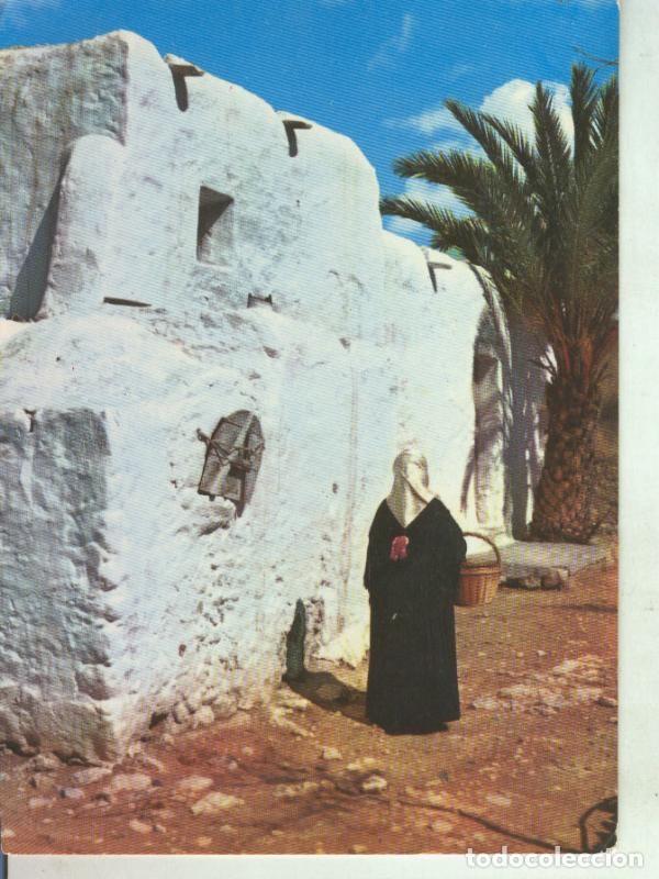 Postales: Postal 011493: Traje y edificacion tipica de Ibiza - Varios - Foto 1