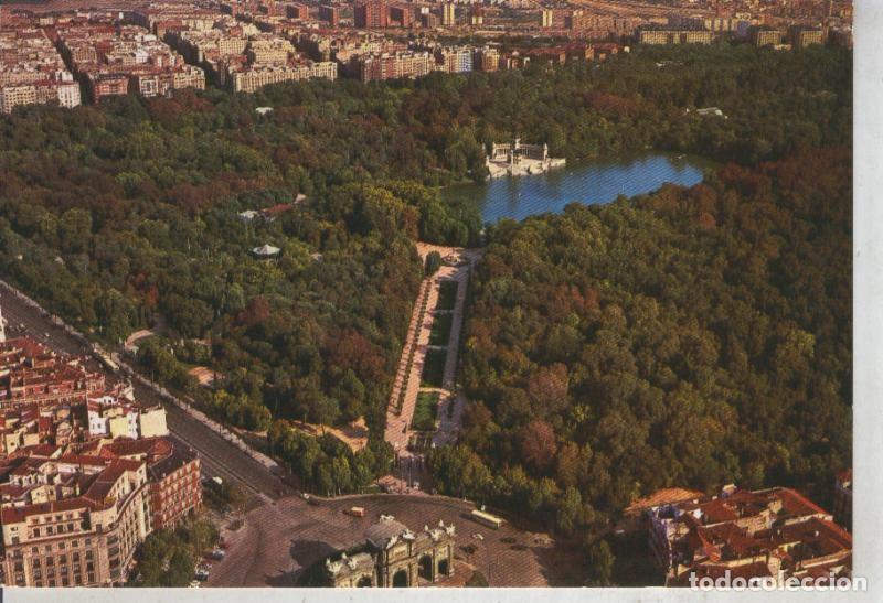 Postais: Postal 011985: Vista aerea del parque del retiro en Madrid - Varios