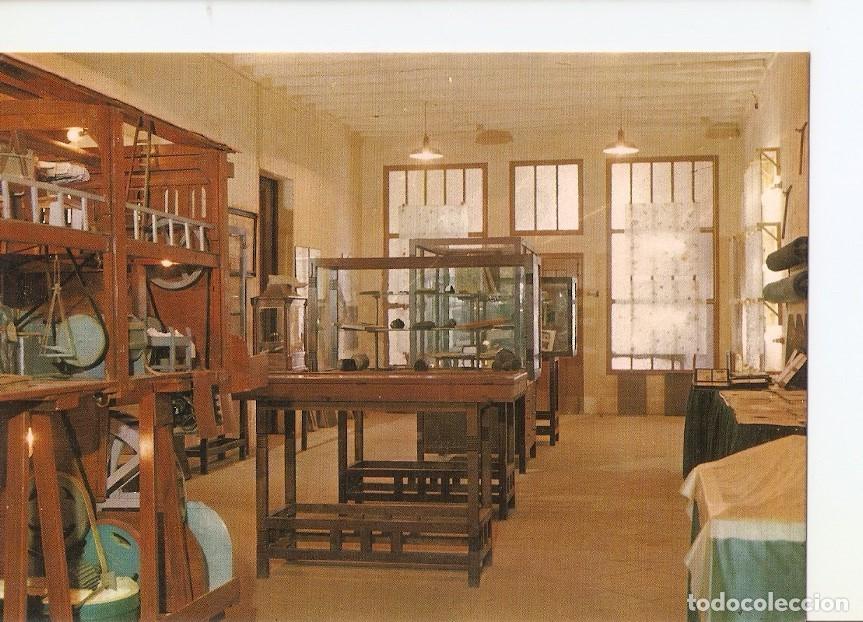 Cartoline: Postal 027995 : Capellades - Museu Nacional del Paper, Exposicion de caratulas y utillajes antiguos