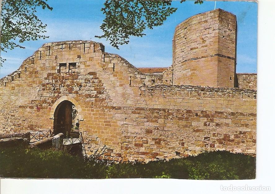 Postcards: Postal 024882 : Fachada principal del Castillo. Zamora - Varios