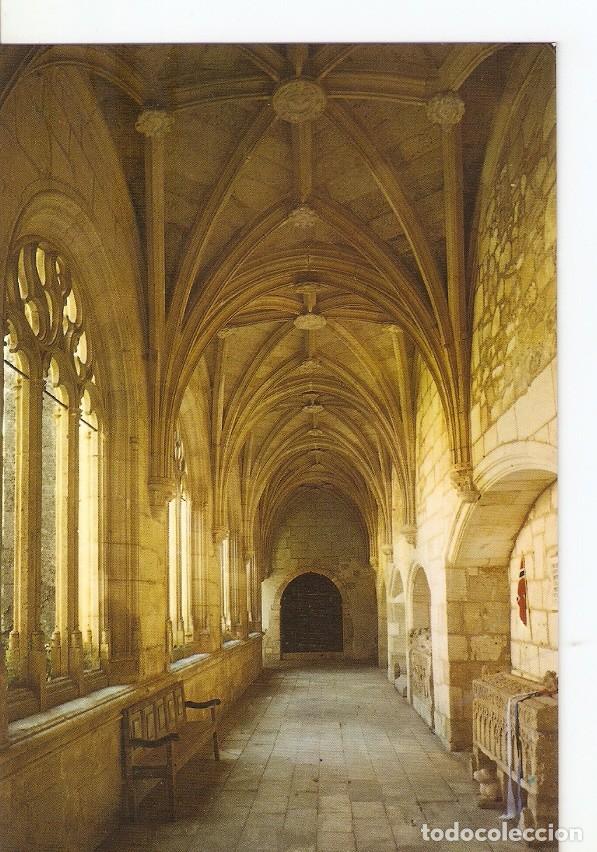 Postcards: Postal 025599 : Claustro Colegiata S. XVI. Covarrubias (Burgos) - Varios