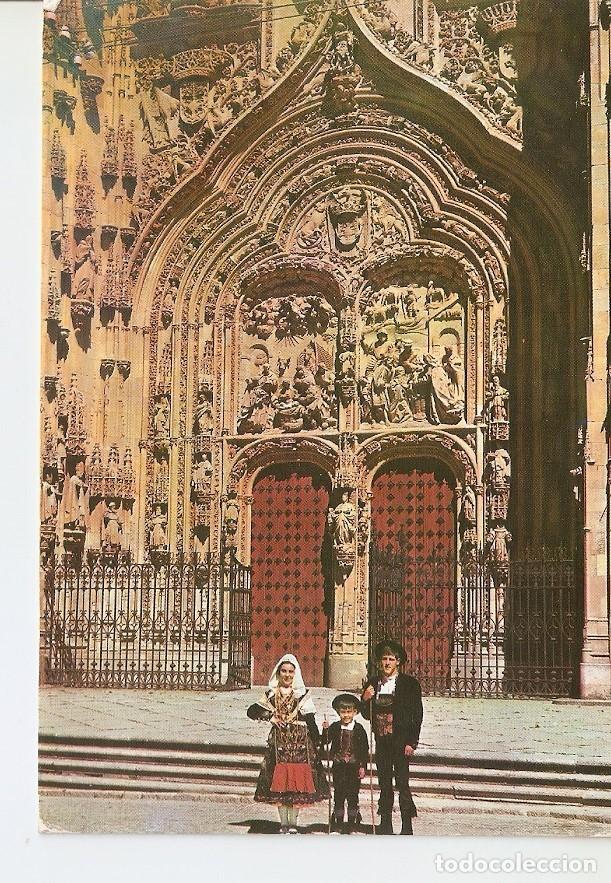 Postkarten: Postal 026045 : Fachada Catedral. Charros tipicos. Salamanca - Varios