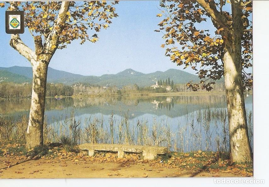 Postkarten: Postal 029524 : Banyoles (Girona) Lago vista parcial con la iglesia Romanica de Porqueras - Varios