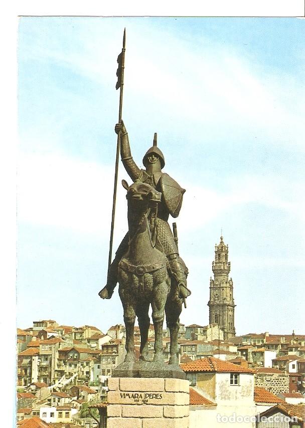 Cartes Postales: Postal 032521 : Porto - Portugal. Statue de Vimara Peres et la Tour des Clerigos - Varios