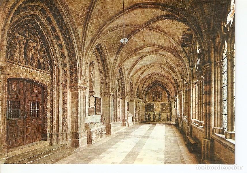 Postcards: Postal 032643 : Burgos. Catedral. Claustros y puerta de la Capilla de Santa Catalina (Siglo XIII) -