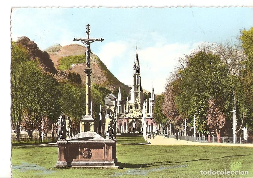 Postales: Postal 033774 : Lourdes. La Basilique - Varios - Foto 1