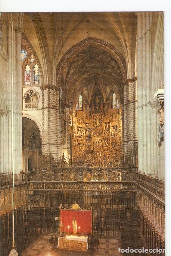 Postais: Postal 034551 : Toledo. Catedral. Nave central Coro y Retablo Mayor - Varios
