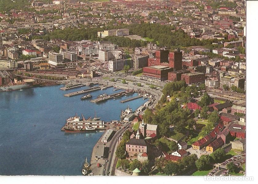 Postkarten: Postal 034680 : Oslo (Noruega). View of the town with Oslo City Hall - Varios