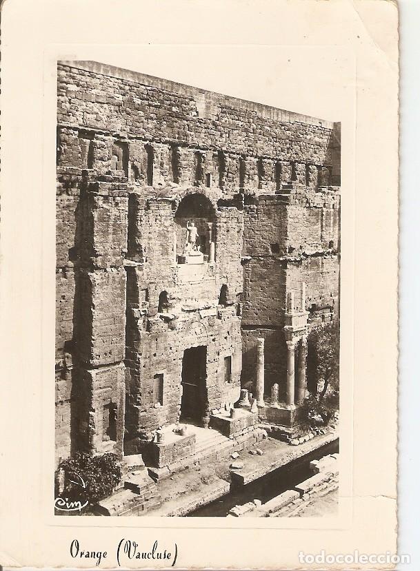 Postkarten: Postal 036254 : Orance (Vaucluse). Le Theatre antique romain. Statue dAuguste - Varios