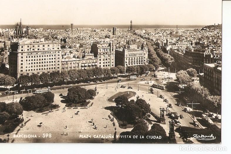 Postkarten: Postal 036533 : Barcelona. Plaza Catalu&ntilde;a y vista de la ciudad - Varios