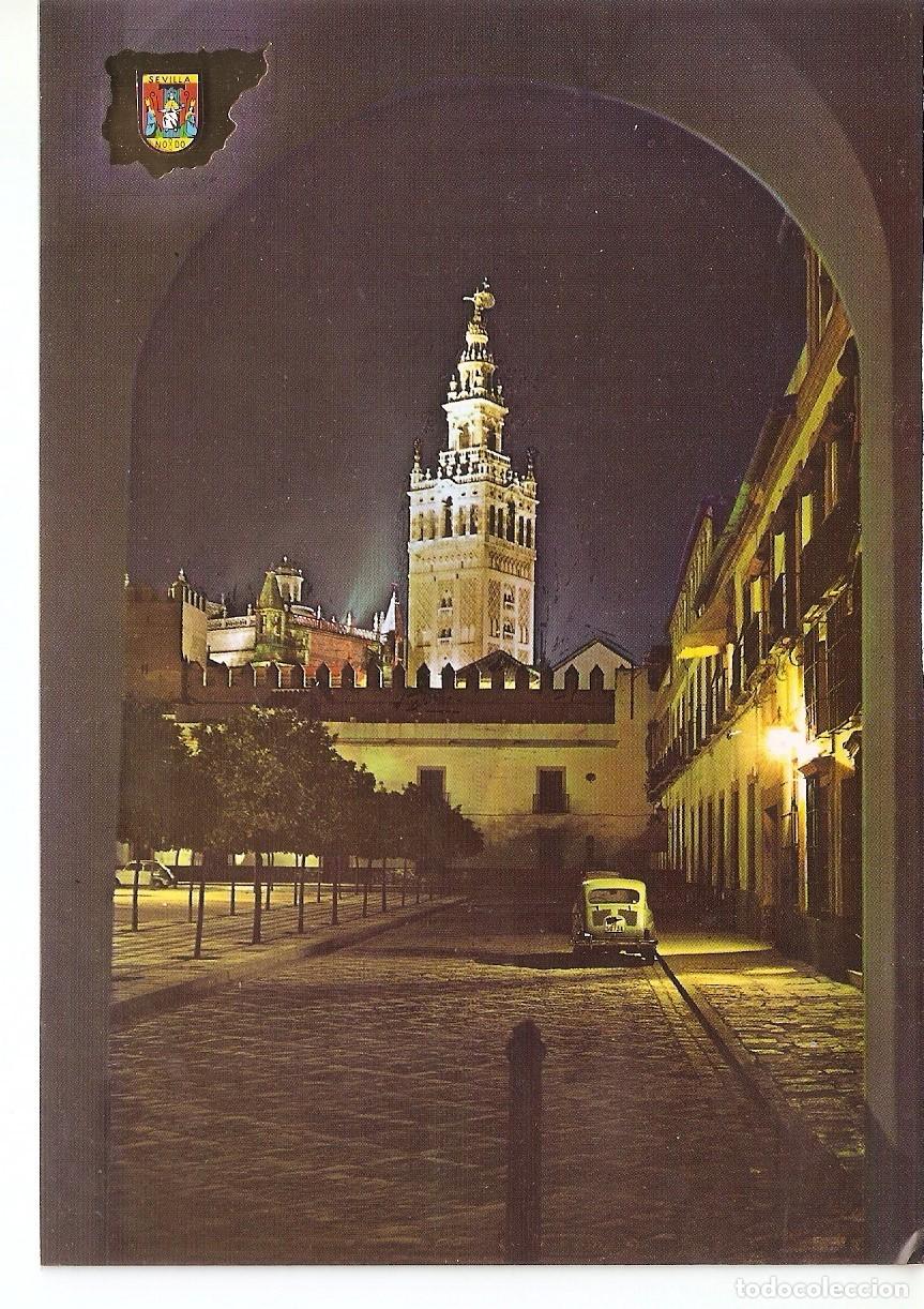 Cartoline: Postal 038092 : Sevilla. Patio de Banderas y Giralda iluminada - Varios