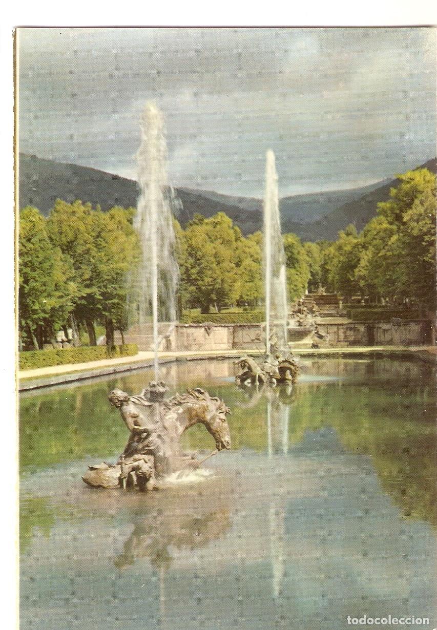 Postcards: Postal 038213 : La Granja de San Ildefonso (Segovia). Fuente La Carrera de Caballos - Varios