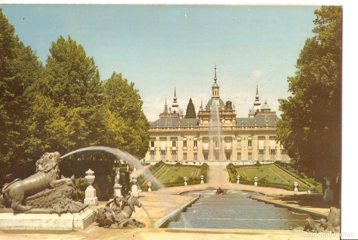 Postais: Postal 038222 : La Granja de San Ildefonso (Segovia). Palacio desde el Templete de las Tres Gracias