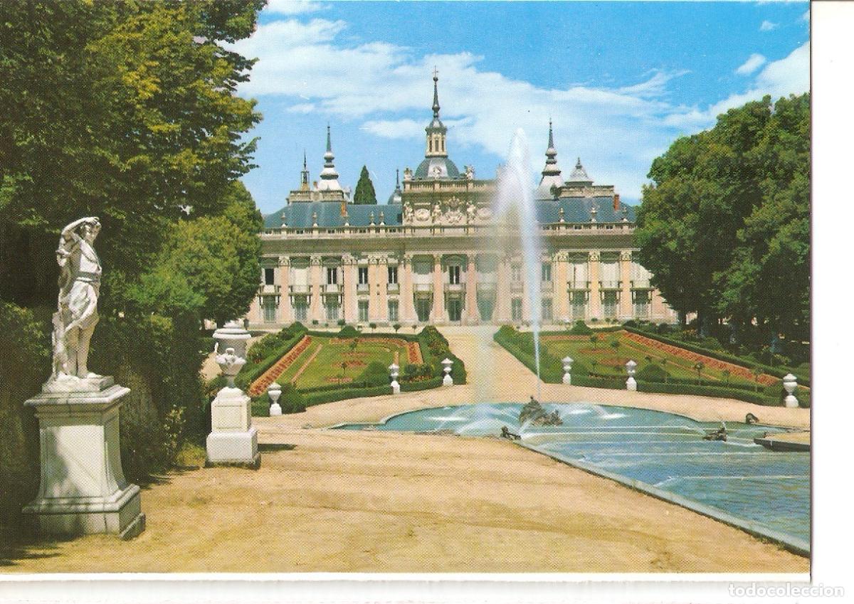Cartoline: Postal 038731 : La Granja de San Ildefonso (Segovia). Palacio desde el Templete de las Tres Gracias
