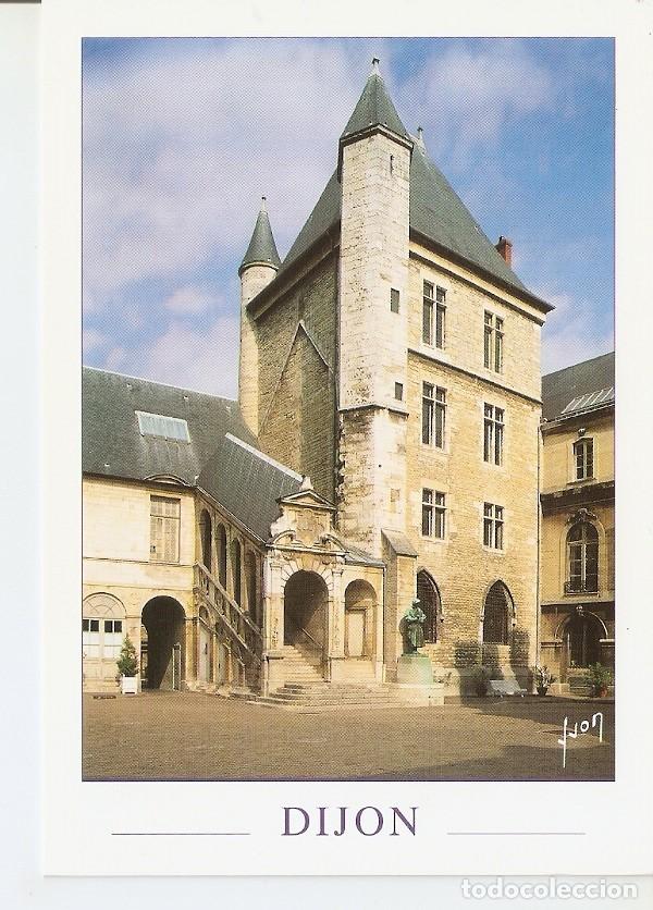 Cartes Postales: Postal 043604 : Dijon (Cote-DOr). Palais des Ducs et des Etats de Bourgogne. La cour de Bar - Varios