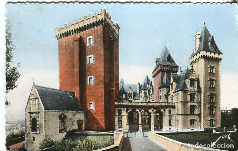 Postais: Postal-Postcard 17300: PAU - Le Chateau Henri IV - Varios