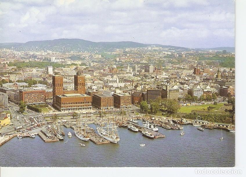 Postcards: Postal 045906 : Norway. View of the town with Oslo City Hall and the harbour - Varios