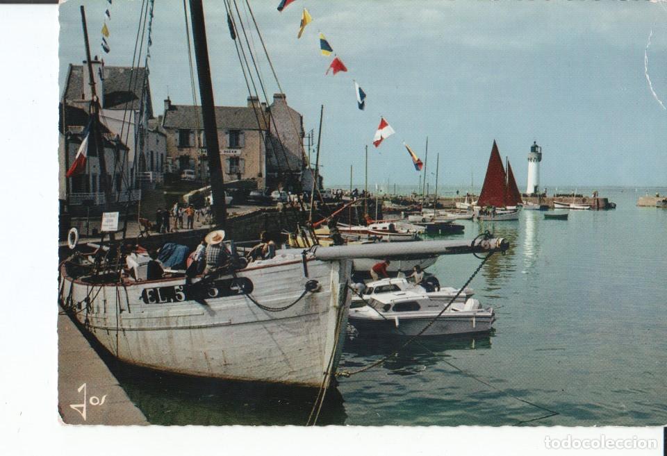 Cartoline: Postal-Postcard 17439: QUIBERON Morbihan - Port Haliguen La BRETAGNE EN COULEURS - Varios